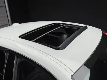 2025 BMW i4 с пробегом 17 183 км