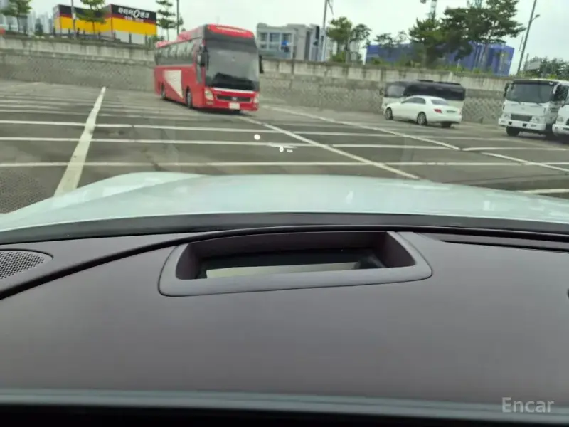 2023 Genesis G90 с пробегом 41 000 км