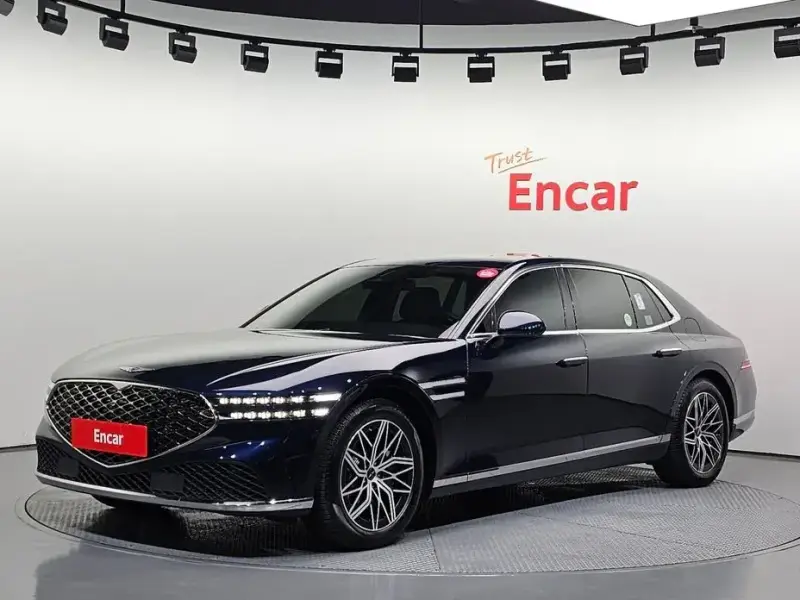 2023 Genesis G90 с пробегом 85 314 км