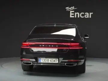 2023 Genesis G90 с пробегом 60 453 км