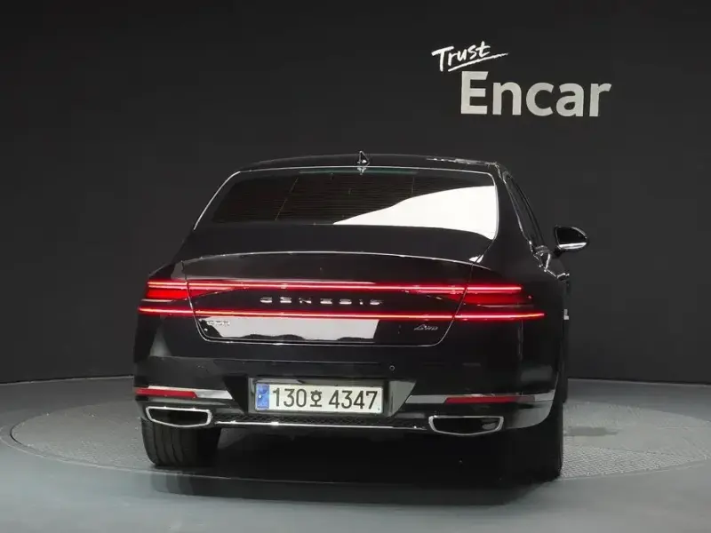 2023 Genesis G90 с пробегом 60 453 км