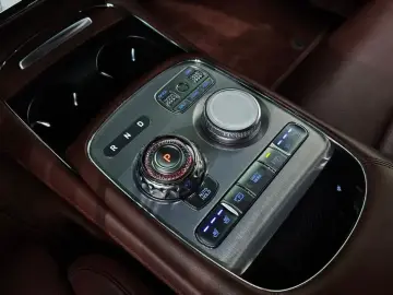 2023 Genesis G90 с пробегом 85 314 км