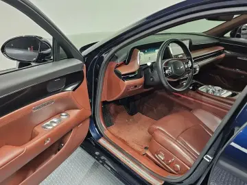 2023 Genesis G90 с пробегом 85 314 км