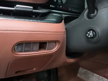 2023 Genesis G90 с пробегом 60 453 км