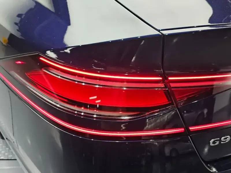 2023 Genesis G90 с пробегом 85 314 км