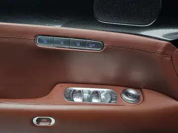 2023 Genesis G90 с пробегом 85 314 км