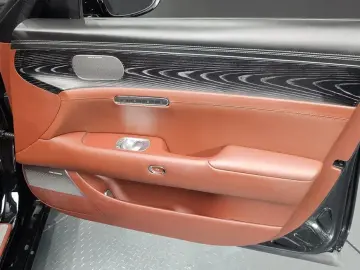 2023 Genesis G90 с пробегом 28 081 км