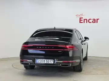 2023 Genesis G90 с пробегом 76 449 км