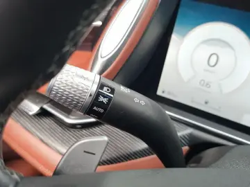 2023 Genesis G90 с пробегом 28 081 км