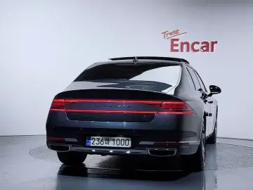 2023 Genesis G90 с пробегом 37 767 км