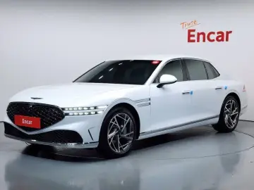 2023 Genesis G90 с пробегом 24 164 км