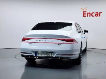 2023 Genesis G90 с пробегом 24 164 км