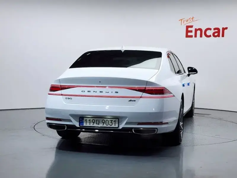 2023 Genesis G90 с пробегом 24 164 км