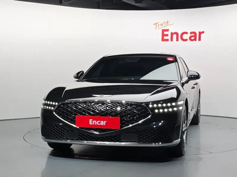 2023 Genesis G90 с пробегом 34 142 км