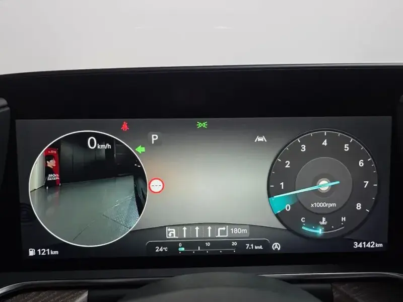 2023 Genesis G90 с пробегом 34 142 км