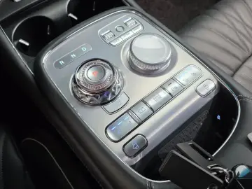 2023 Genesis G90 с пробегом 34 142 км