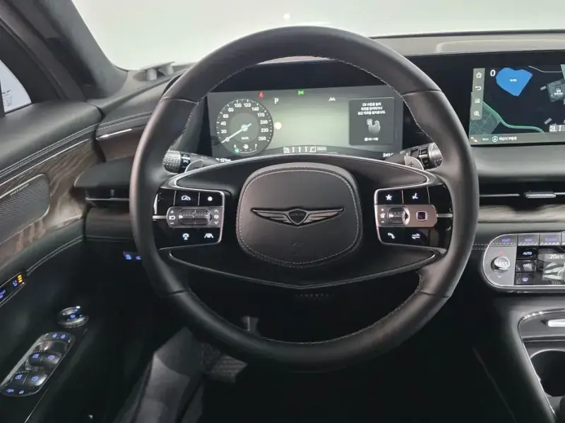 2023 Genesis G90 с пробегом 34 142 км
