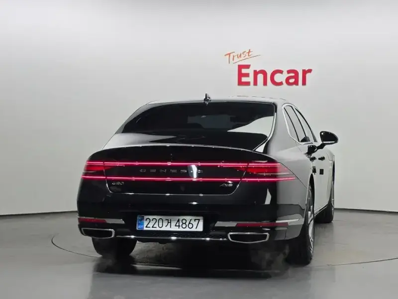 2023 Genesis G90 с пробегом 92 107 км