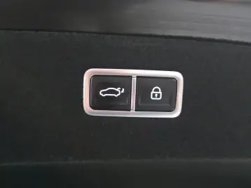 2023 Genesis G90 с пробегом 92 107 км