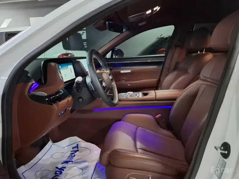 2023 Genesis G90 с пробегом 33 371 км