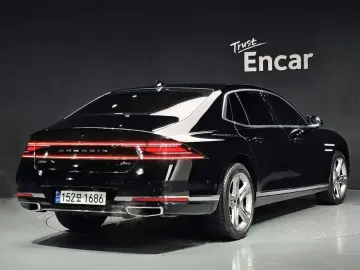 2023 Genesis G90 с пробегом 56 988 км