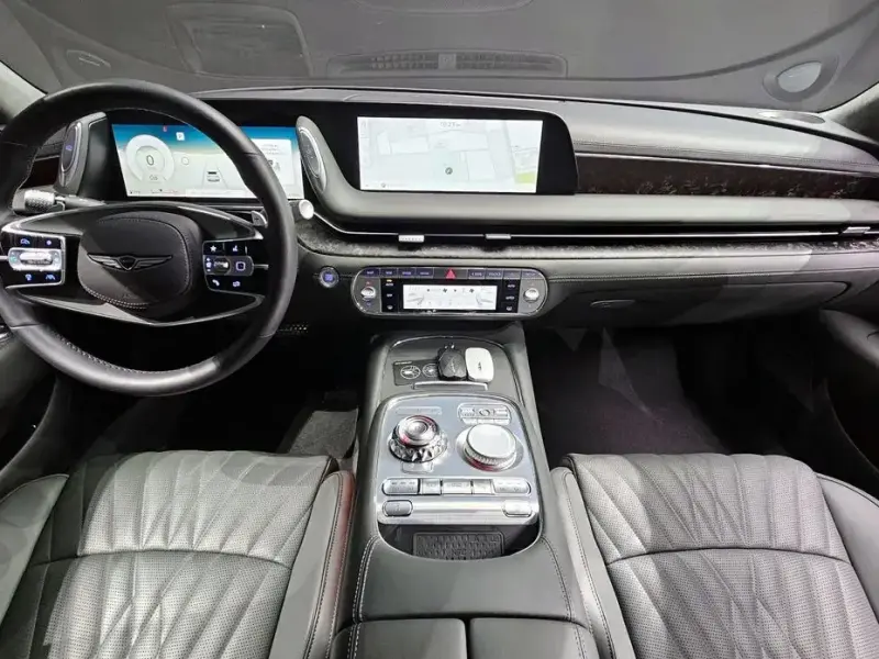 2023 Genesis G90 с пробегом 56 988 км