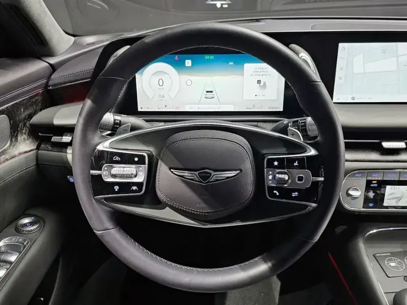 2023 Genesis G90 с пробегом 56 988 км