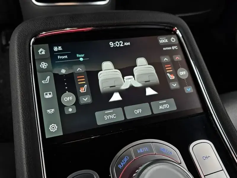2023 Genesis G90 с пробегом 72 992 км