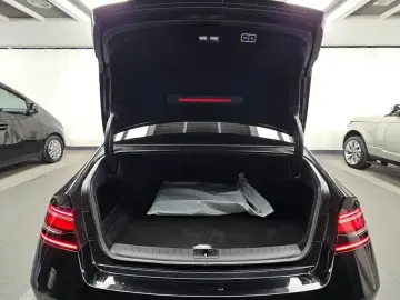 2023 Genesis G90 с пробегом 72 992 км