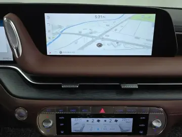 2023 Genesis G90 с пробегом 39 782 км