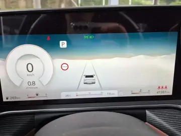 2023 Genesis G90 с пробегом 47 000 км
