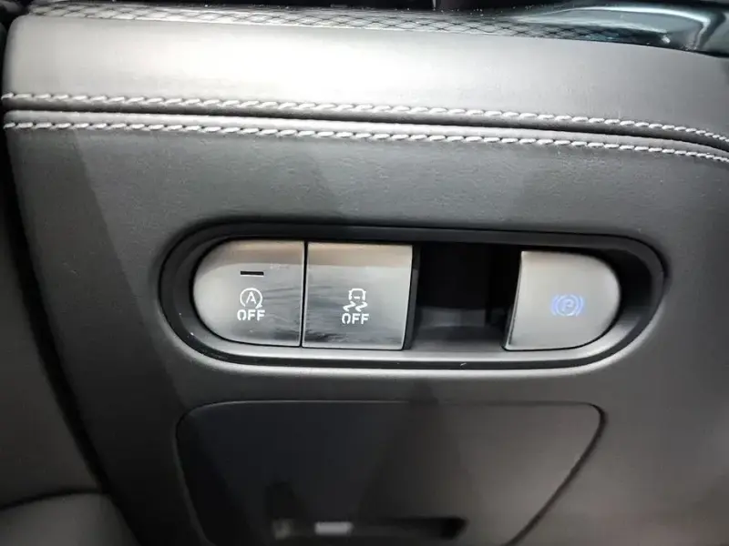2023 Genesis G90 с пробегом 91 388 км