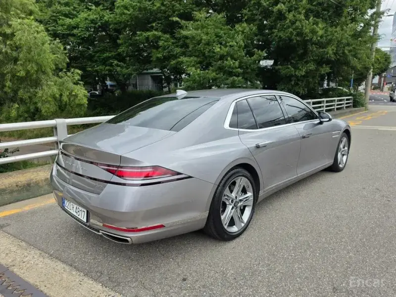 2023 Genesis G90 с пробегом 54 530 км