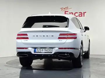2023 Genesis GV80 с пробегом 44 072 км