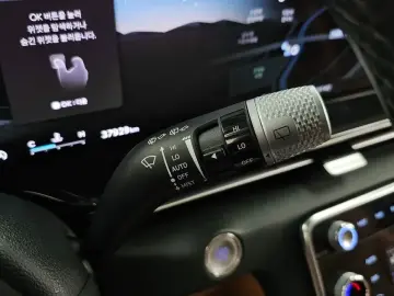 2023 Genesis GV80 с пробегом 37 929 км