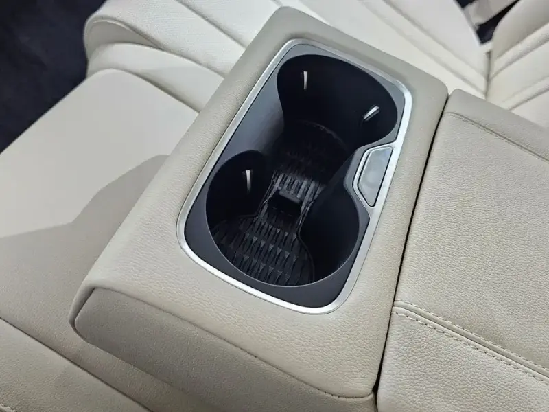 2023 Genesis GV80 с пробегом 25 711 км