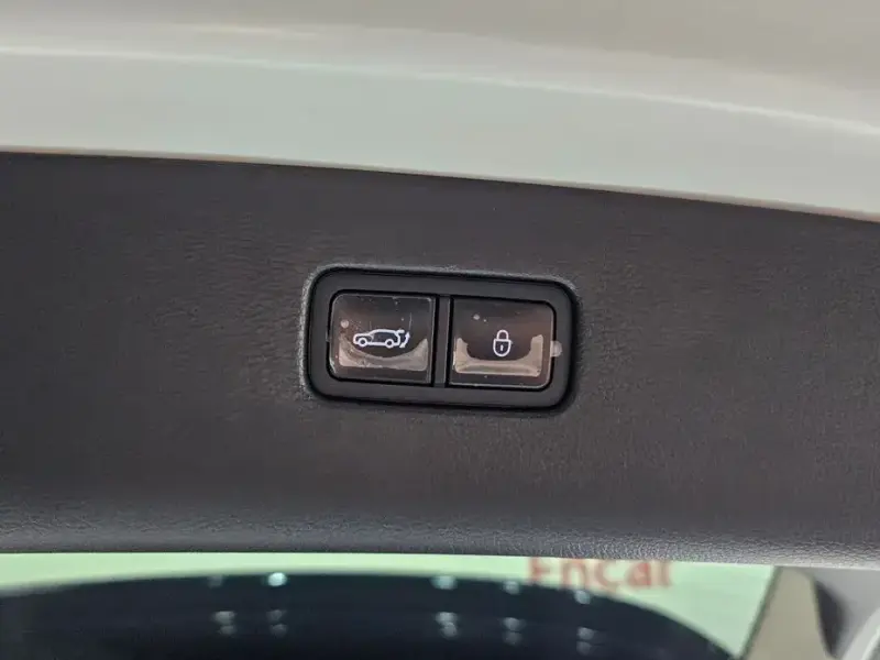 2023 Genesis GV80 с пробегом 48 955 км