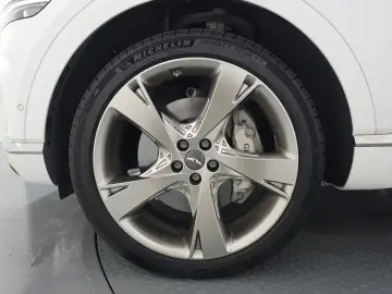2023 Genesis GV80 с пробегом 38 278 км