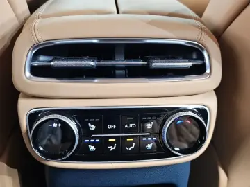 2023 Genesis GV80 с пробегом 47 749 км
