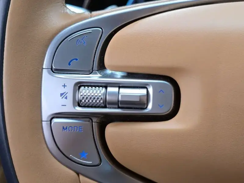 2023 Genesis GV80 с пробегом 50 818 км