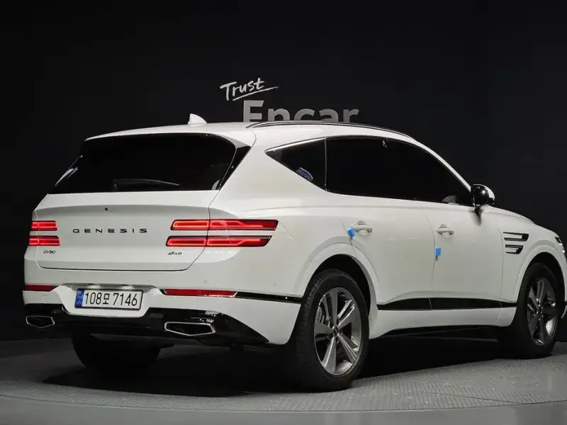 2023 Genesis GV80 с пробегом 9 363 км