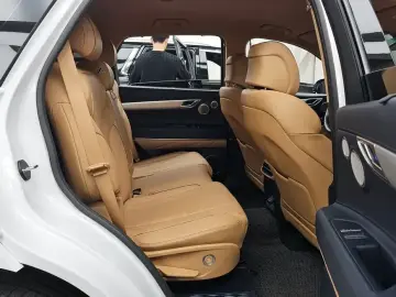 2023 Genesis GV80 с пробегом 9 363 км