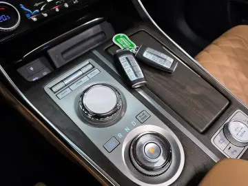 2023 Genesis GV80 с пробегом 37 217 км