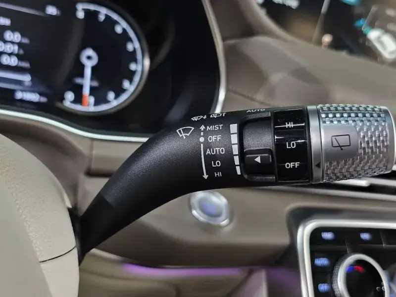 2023 Genesis GV80 с пробегом 31 892 км