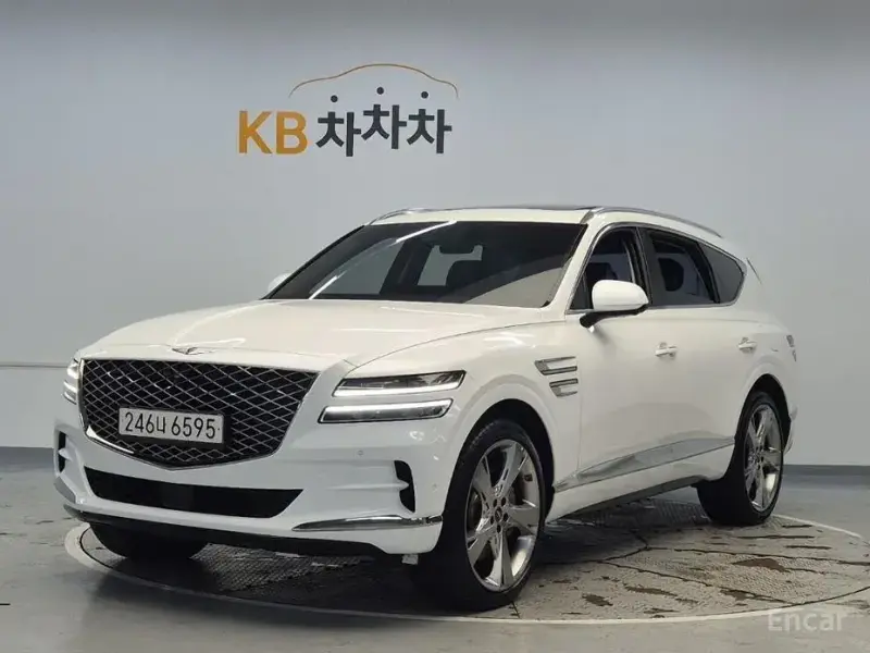 2023 Genesis GV80 с пробегом 48 017 км