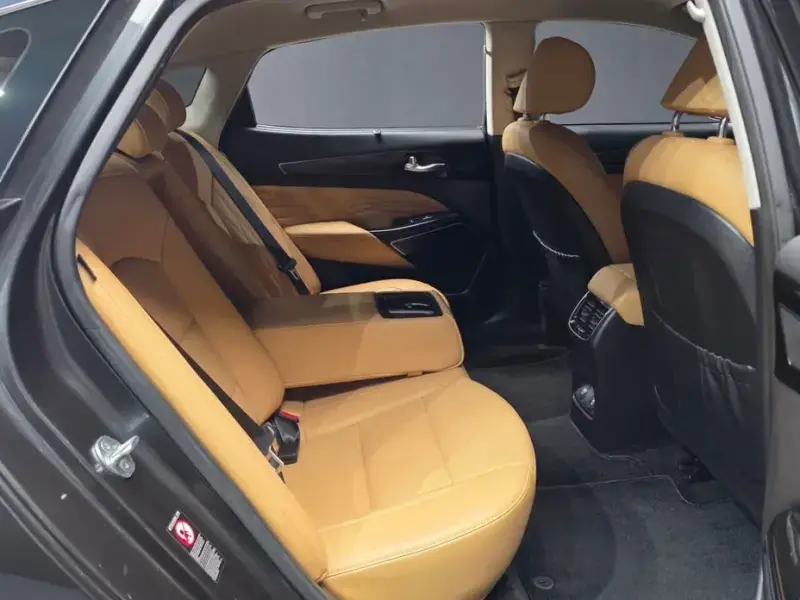 2021 Kia K7 с пробегом 90 360 км