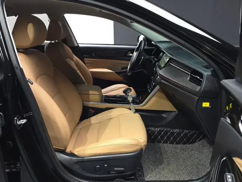 2019 Kia K7 с пробегом 23 790 км