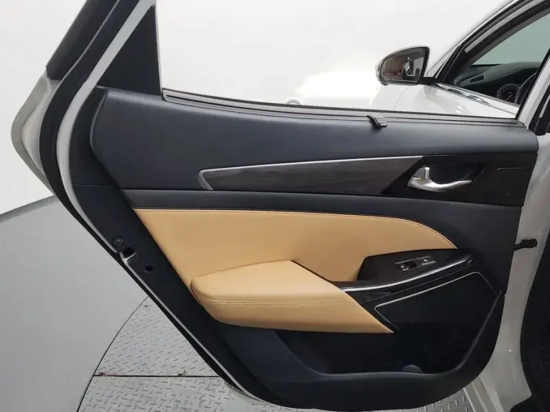 2019 Kia K7 с пробегом 86 367 км