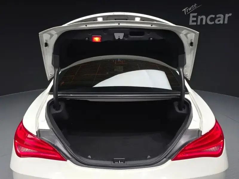 2015 Mercedes-Benz CLA с пробегом 221 291 км