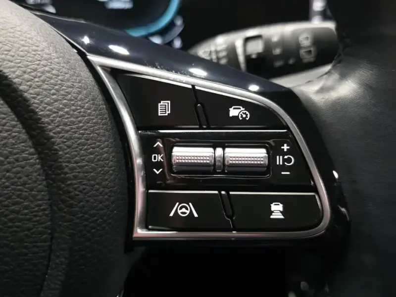 2024 Kia Seltos с пробегом 33 516 км